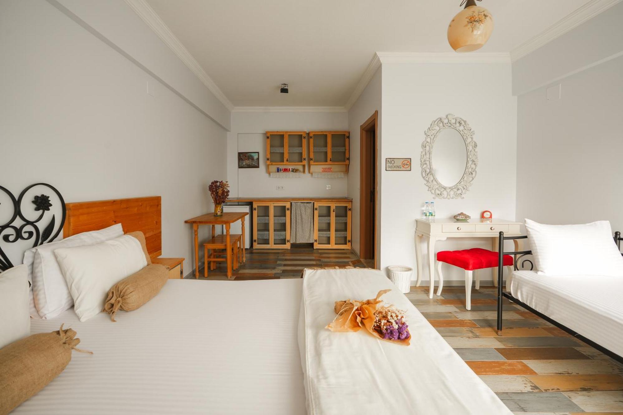 La Vida Hotel Urla Exterior foto